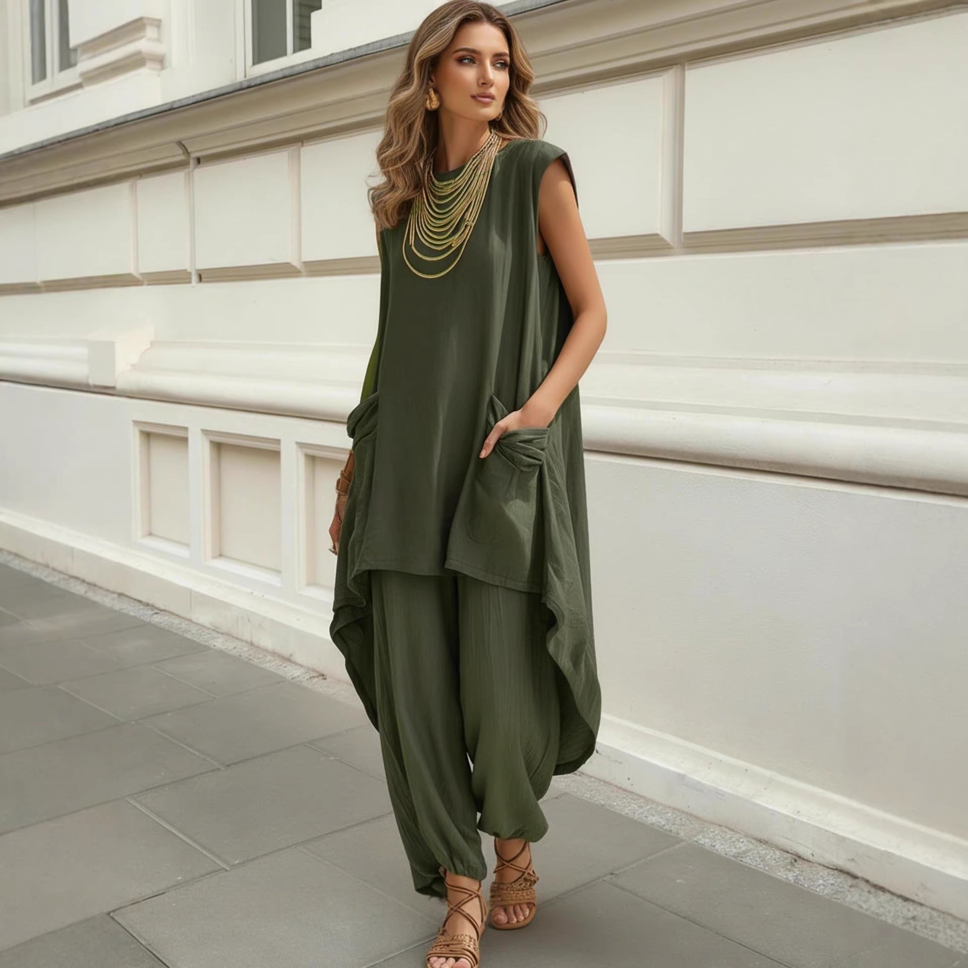 Sleeveless 3D-Cut Resort Two-Piece Set | Top & Trousers