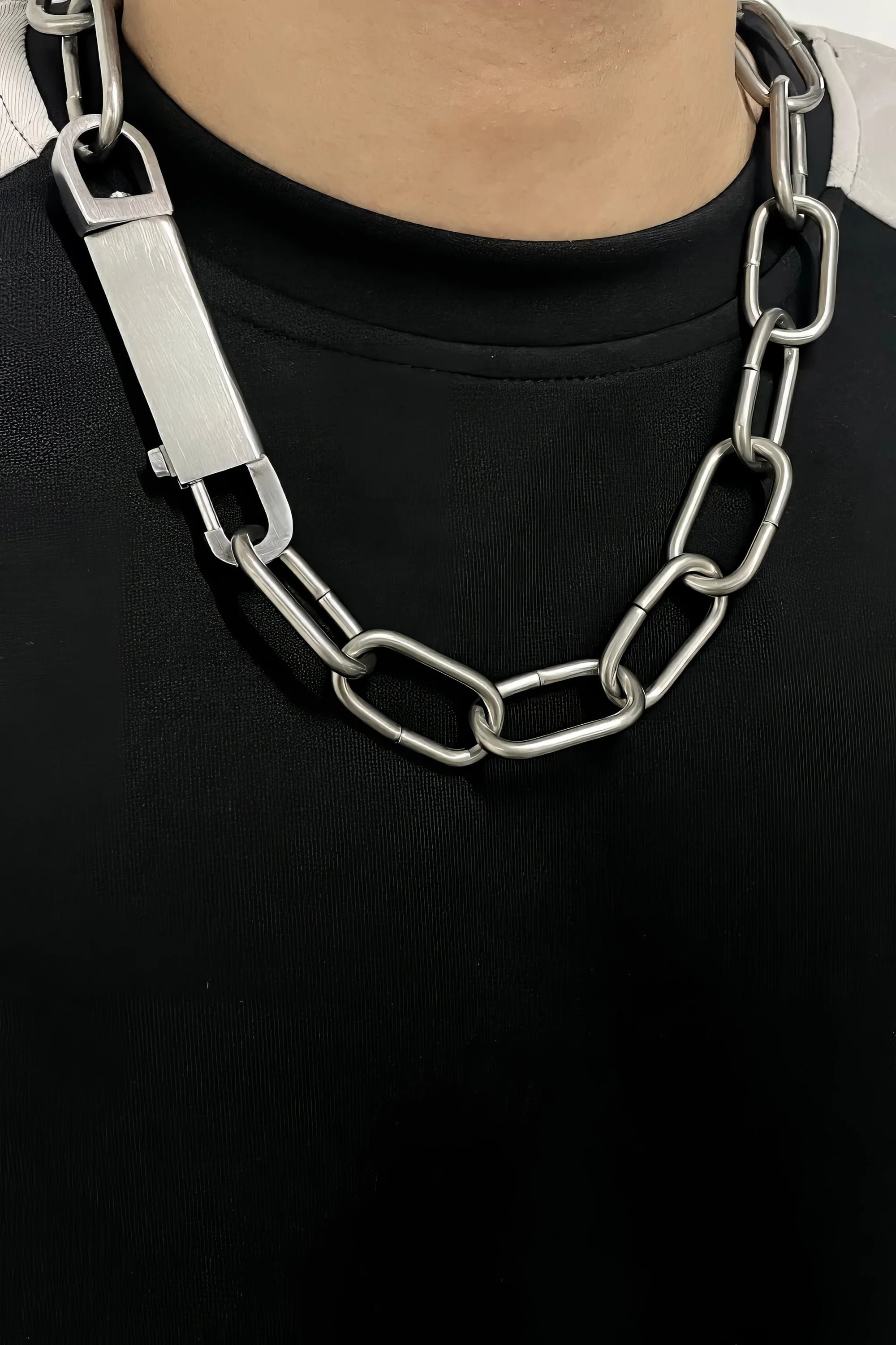 Parure de collier style punk