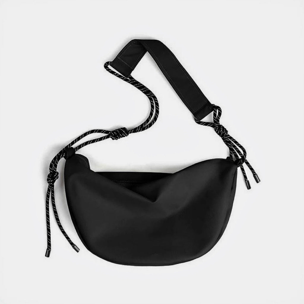 Sac bandoulière demi-lune en nylon noué de façon décontractée